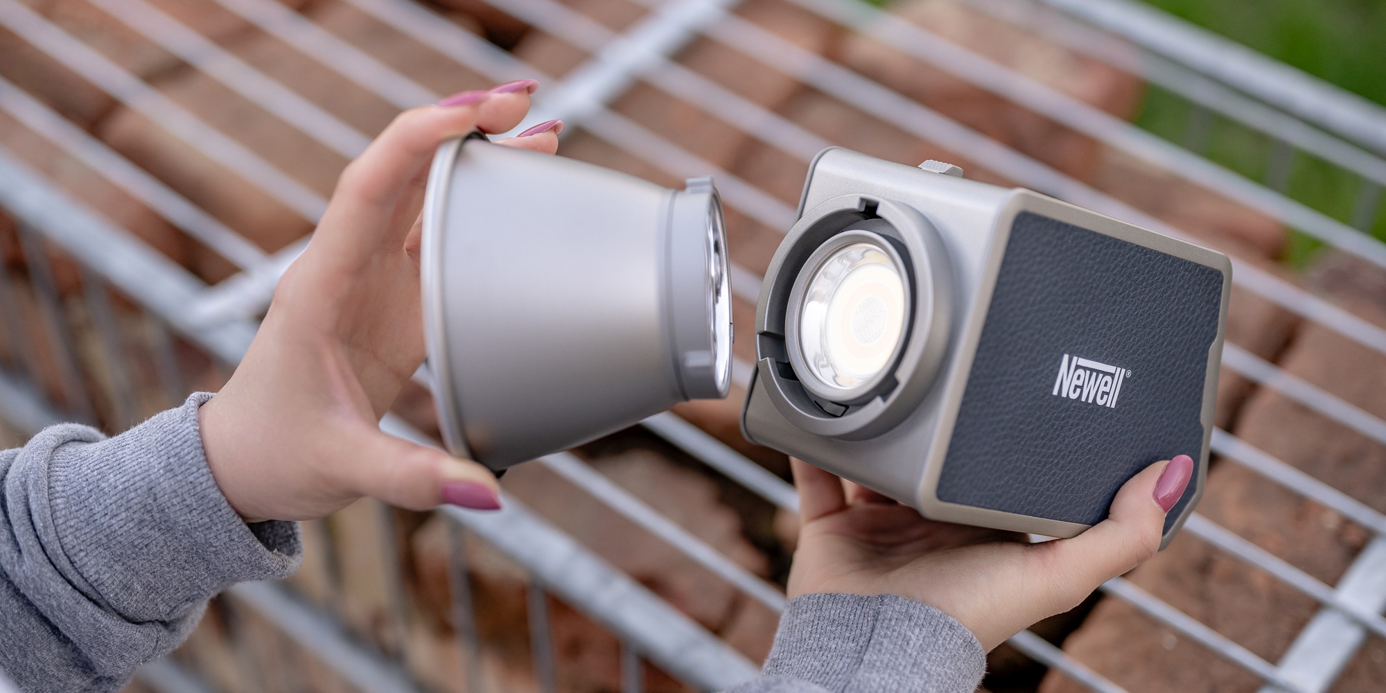newell-zora-90-rgb-led-svetlo-2-lq